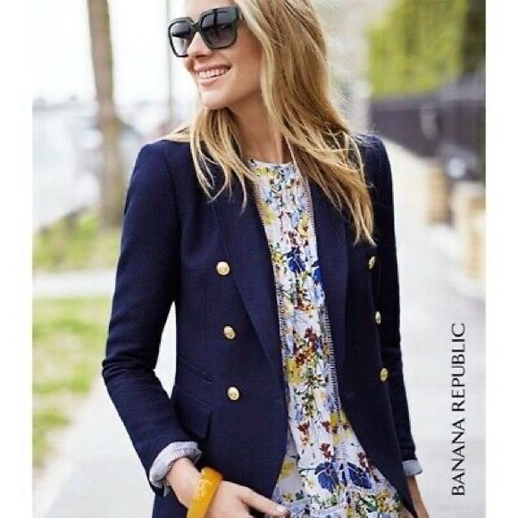 Banana Republic Jackets & Blazers - NWT Banana Republic navy blazer